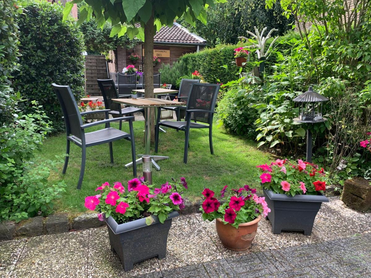 Pension Auberge De Dael Valkenburg aan de Geul Eksteriør billede
