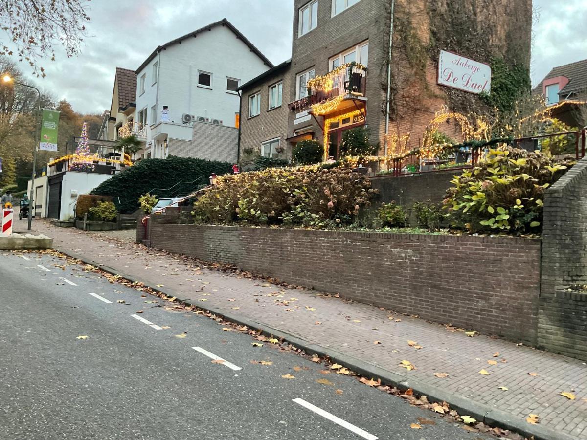 Pension Auberge De Dael Valkenburg aan de Geul Eksteriør billede